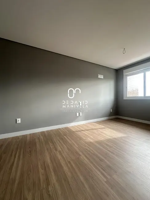 Foto 9 de Apartamento com 3 quartos à venda, 125m2 em Nossa Senhora de Lourdes, Santa Maria - RS