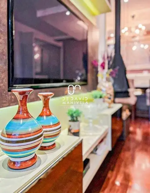 Casa com 4 quartos para alugar, 332m2 em Nossa Senhora de Lourdes, Santa Maria - RS - imagem 5 Foto 5 de Casa com 4 quartos para alugar, 332m2 em Nossa Senhora de Lourdes, Santa Maria - RS