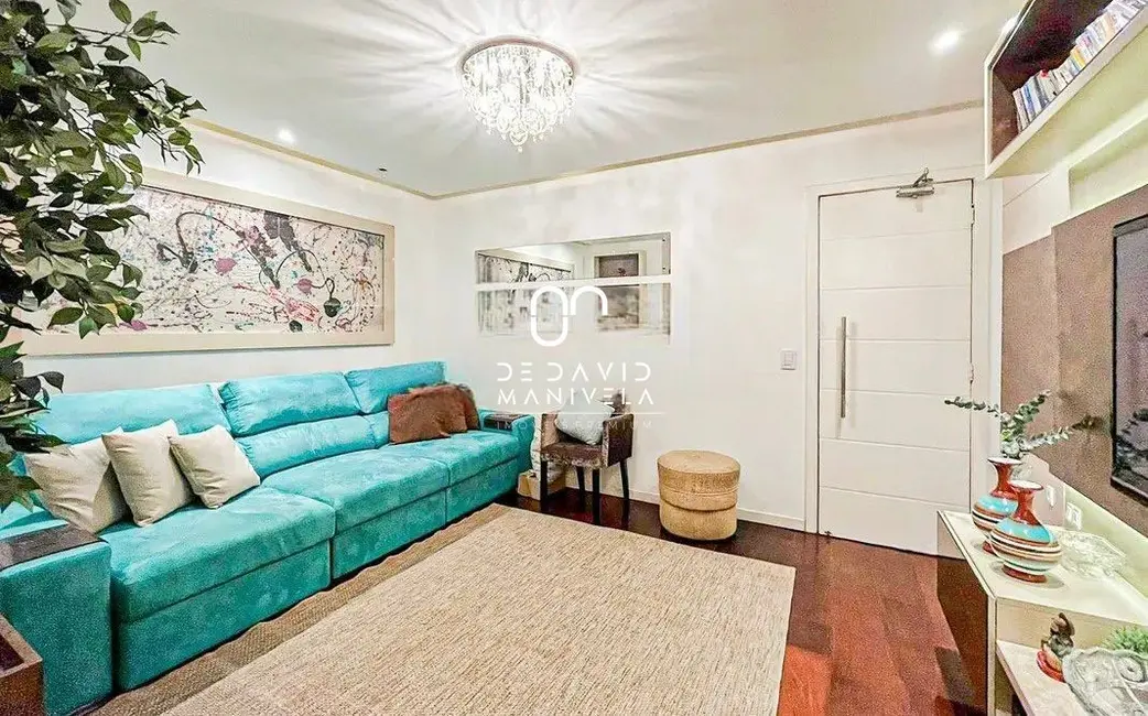 Casa com 4 quartos para alugar, 332m2 em Nossa Senhora de Lourdes, Santa Maria - RS - imagem 3 Foto 3 de Casa com 4 quartos para alugar, 332m2 em Nossa Senhora de Lourdes, Santa Maria - RS