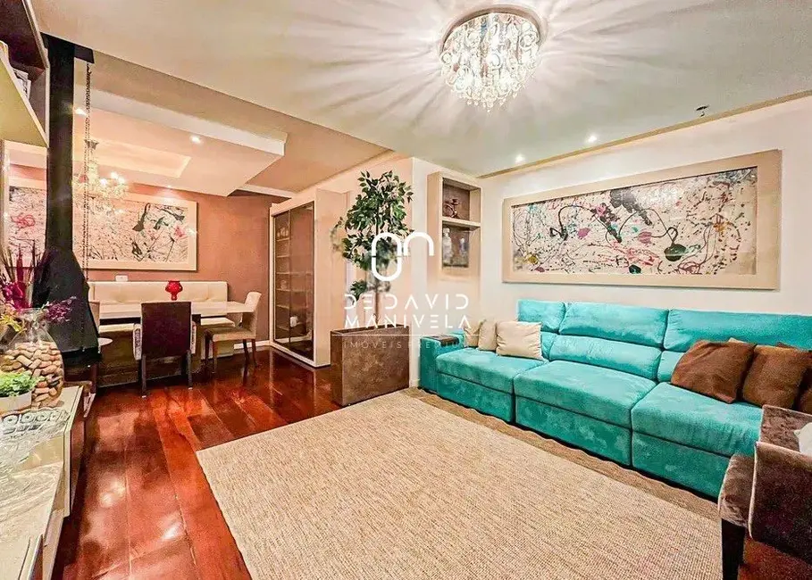 Foto 2 de Casa com 4 quartos para alugar, 332m2 em Nossa Senhora de Lourdes, Santa Maria - RS
