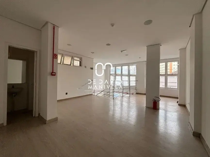 Foto 9 de Loja com 1 quarto à venda, 121m2 em Centro, Santa Maria - RS