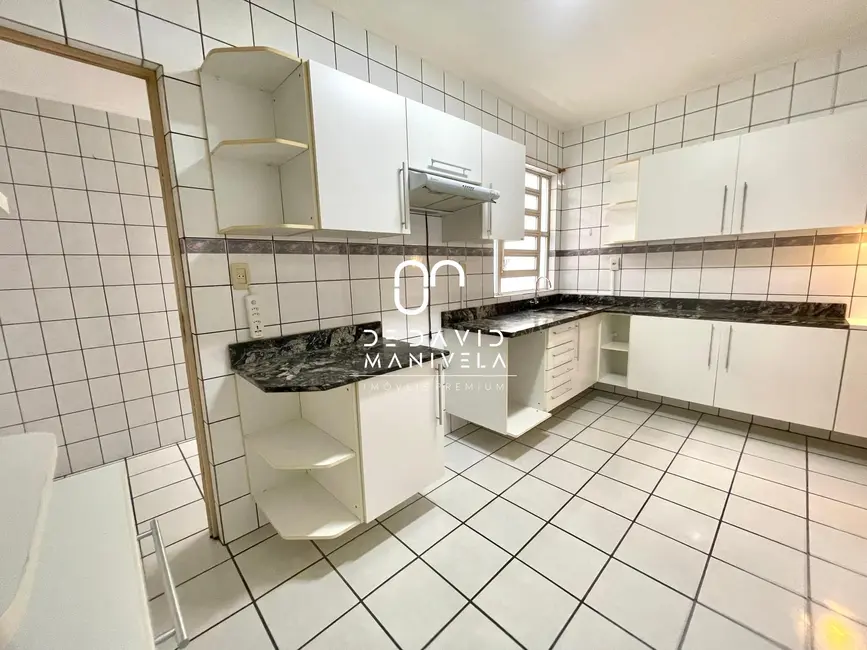 Foto 9 de Apartamento com 3 quartos para alugar, 120m2 em Nossa Senhora de Fátima, Santa Maria - RS