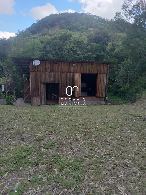 Foto 2 de Chácara com 2 quartos à venda, 1500m2 em Itararé, Santa Maria - RS