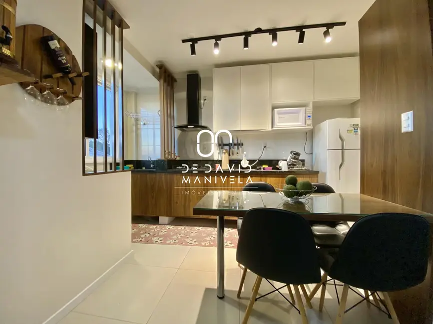 Foto 3 de Apartamento com 2 quartos à venda, 68m2 em Nossa Senhora Medianeira, Santa Maria - RS