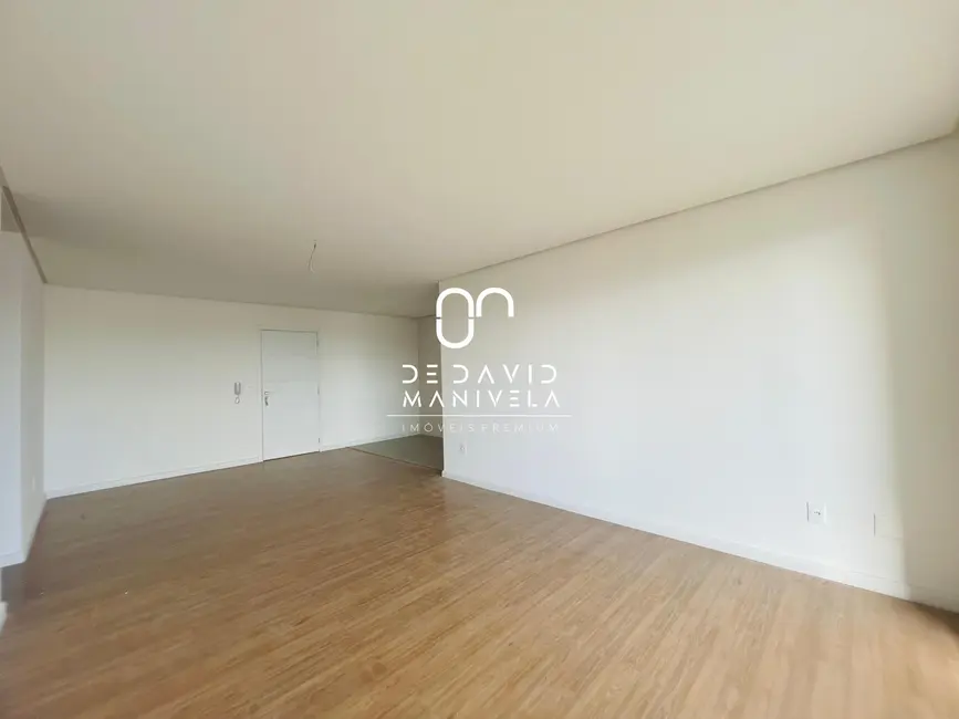 Foto 3 de Apartamento com 3 quartos à venda, 122m2 em Camobi, Santa Maria - RS