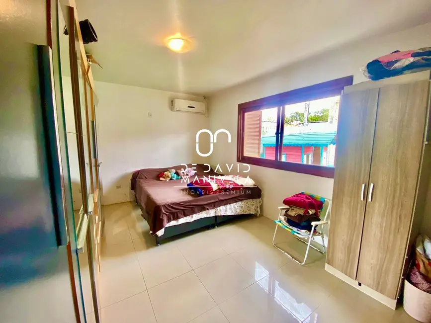 Foto 7 de Casa com 3 quartos à venda, 138m2 em Carolina, Santa Maria - RS