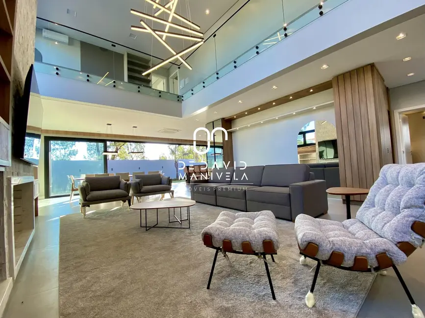 Foto 3 de Casa de Condomínio com 5 quartos à venda, 381m2 em Camobi, Santa Maria - RS