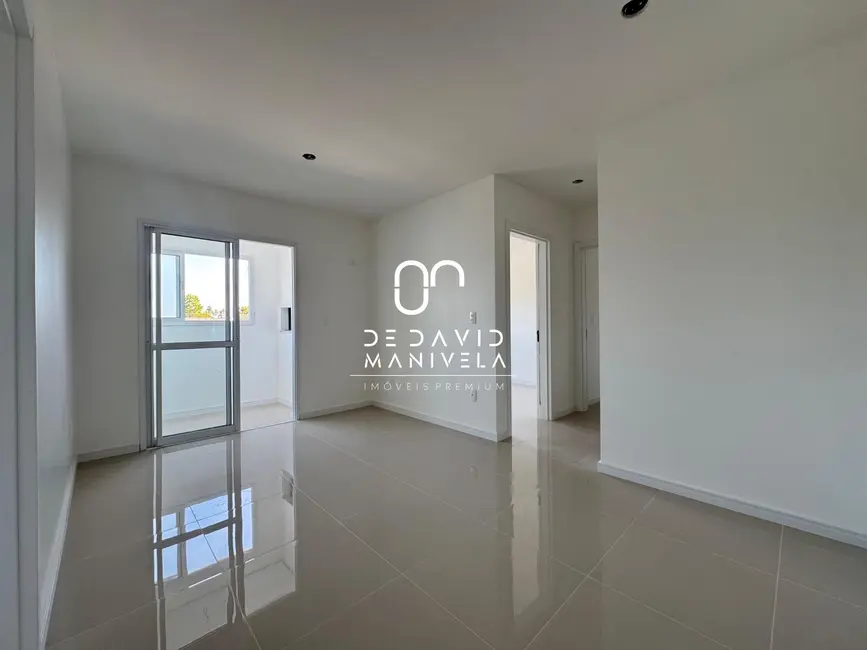 Foto 2 de Apartamento com 2 quartos à venda, 65m2 em Uglione, Santa Maria - RS