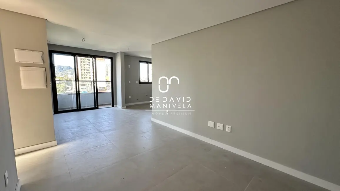 Foto 8 de Apartamento com 2 quartos à venda, 80m2 em Nossa Senhora de Lourdes, Santa Maria - RS