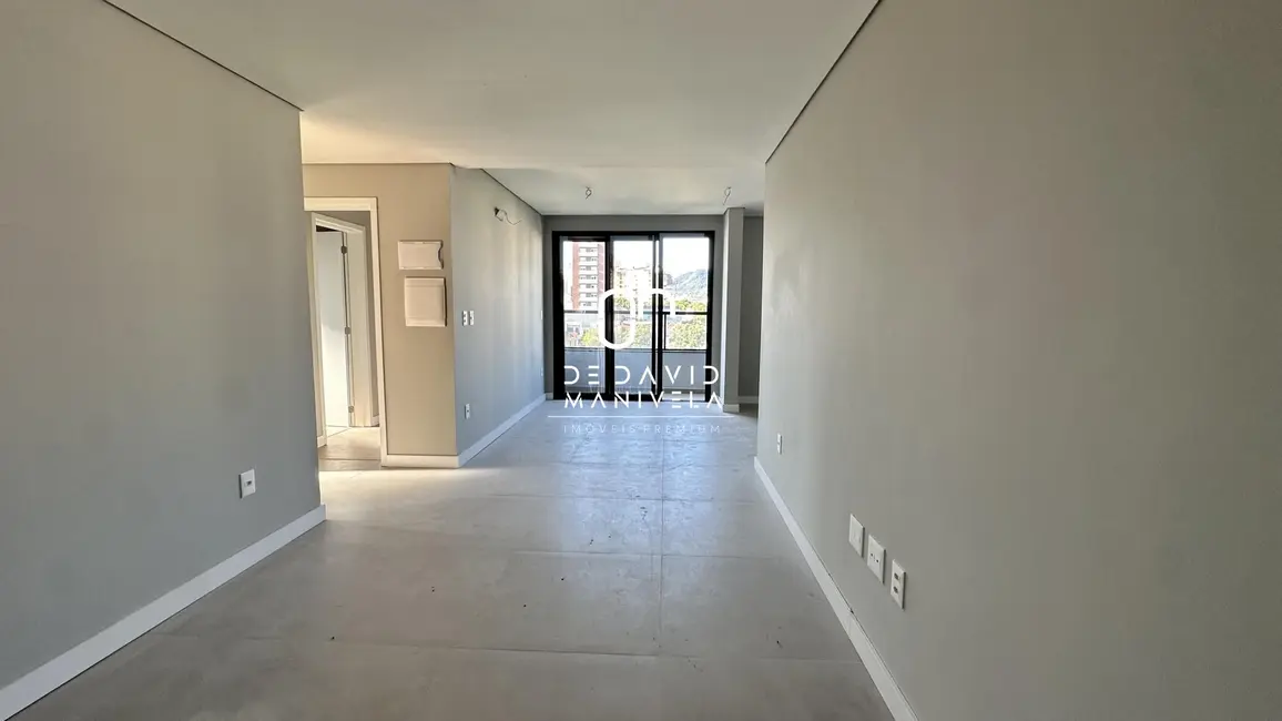 Foto 6 de Apartamento com 2 quartos à venda, 80m2 em Nossa Senhora de Lourdes, Santa Maria - RS