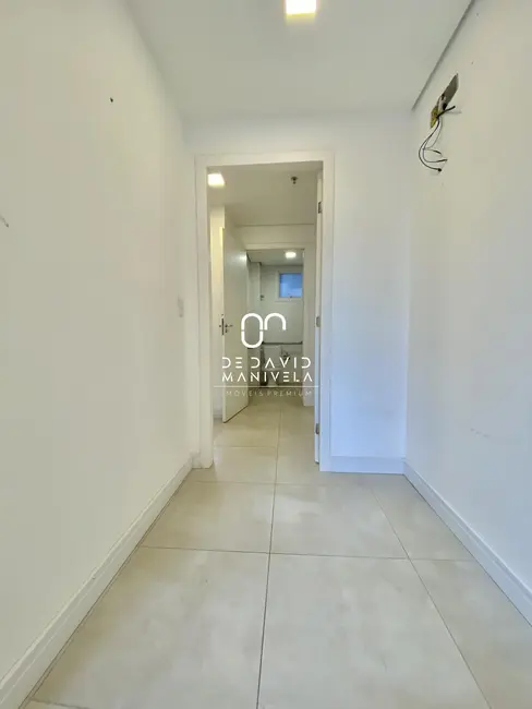 Foto 2 de Sala Comercial com 1 quarto à venda, 44m2 em Nossa Senhora de Fátima, Santa Maria - RS