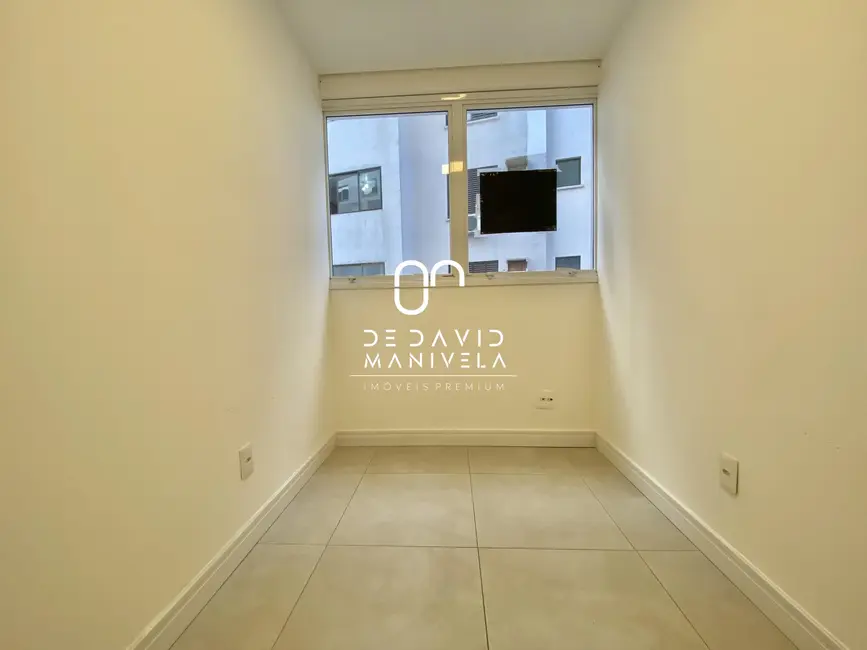 Sala Comercial com 1 quarto à venda, 44m2 em Nossa Senhora de Fátima, Santa Maria - RS - imagem 3 Foto 3 de Sala Comercial com 1 quarto à venda, 44m2 em Nossa Senhora de Fátima, Santa Maria - RS