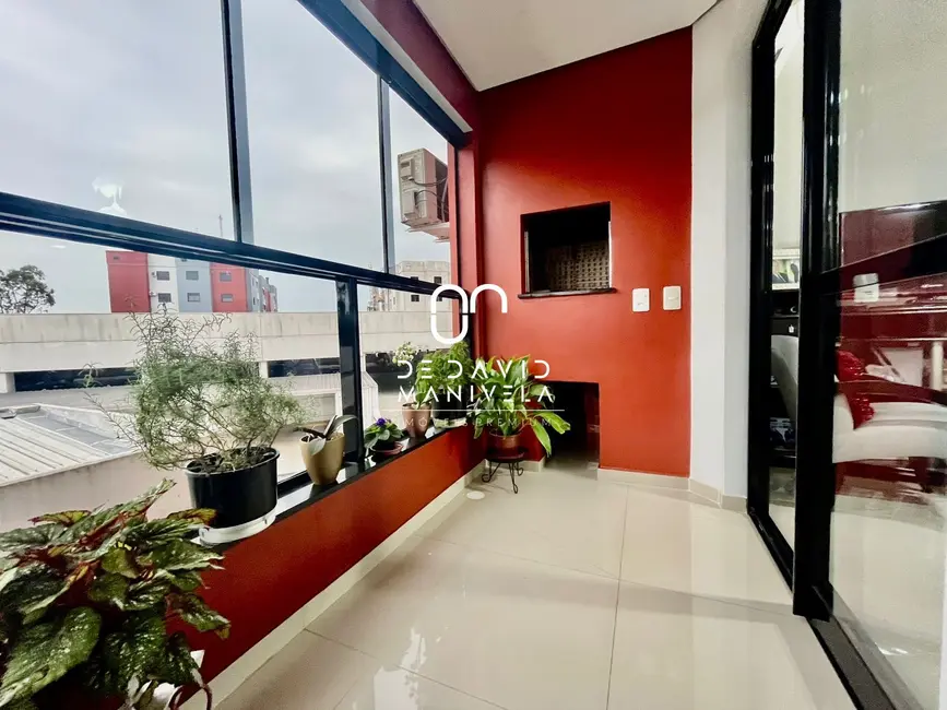 Foto 4 de Apartamento com 3 quartos à venda, 95m2 em Uglione, Santa Maria - RS