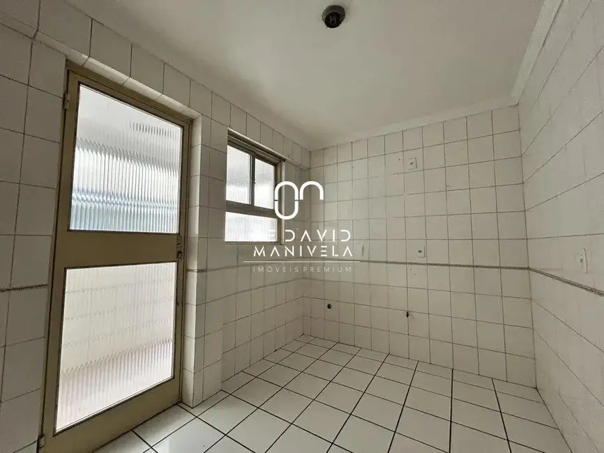 Foto 3 de Apartamento com 2 quartos para alugar, 66m2 em Santa Maria - RS