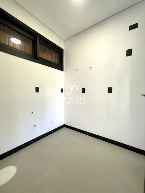 Casa de Condomínio com 3 quartos à venda, 195m2 em Camobi, Santa Maria - RS - imagem 7 Foto 7 de Casa de Condomínio com 3 quartos à venda, 195m2 em Camobi, Santa Maria - RS