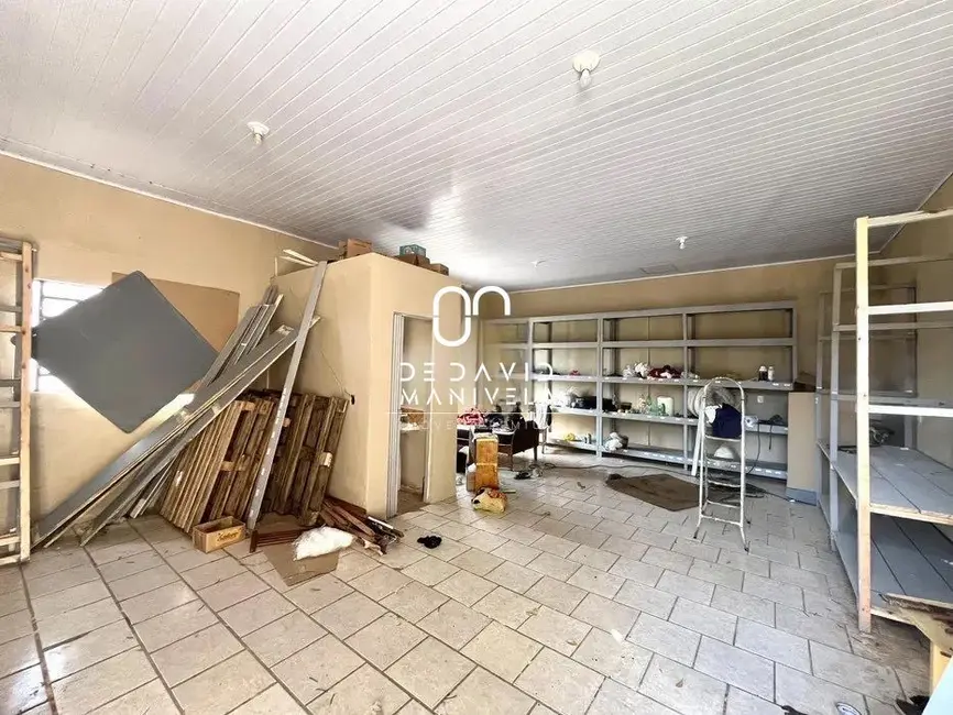 Armazém / Galpão com 1 quarto para alugar, 150m2 em Pinheiro Machado, Santa Maria - RS - imagem 3 Foto 3 de Armazém / Galpão com 1 quarto para alugar, 150m2 em Pinheiro Machado, Santa Maria - RS