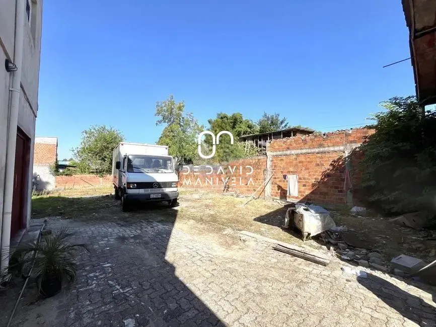 Armazém / Galpão com 1 quarto para alugar, 150m2 em Pinheiro Machado, Santa Maria - RS - imagem 5 Foto 5 de Armazém / Galpão com 1 quarto para alugar, 150m2 em Pinheiro Machado, Santa Maria - RS