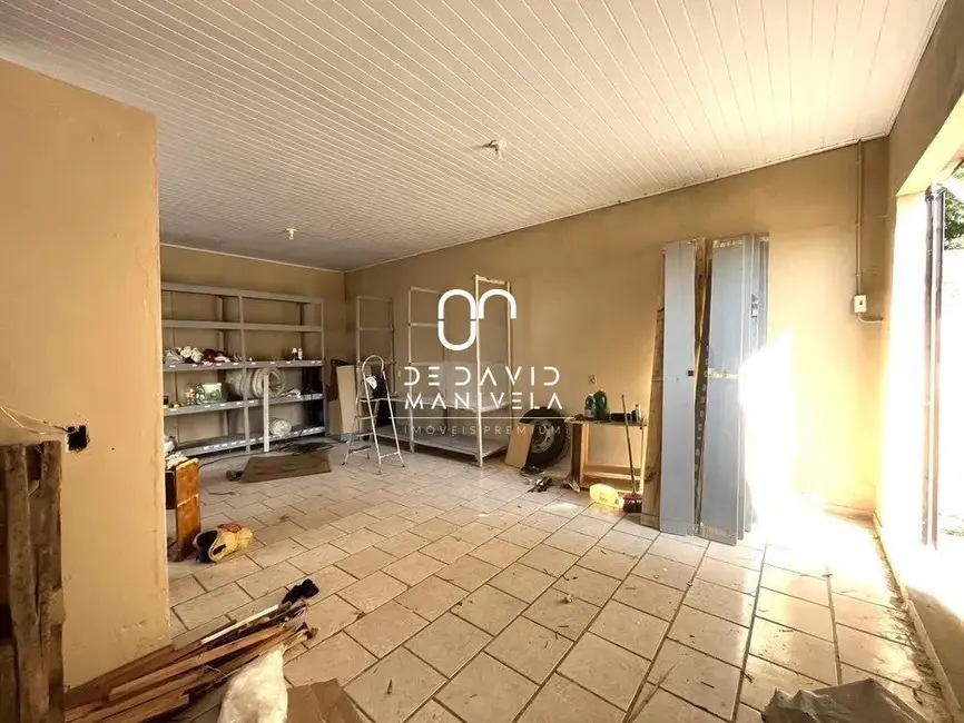 Armazém / Galpão com 1 quarto para alugar, 150m2 em Pinheiro Machado, Santa Maria - RS - imagem 4 Foto 4 de Armazém / Galpão com 1 quarto para alugar, 150m2 em Pinheiro Machado, Santa Maria - RS