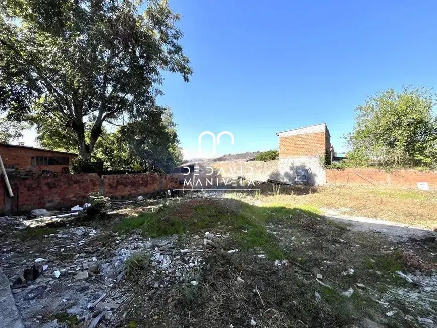 Armazém / Galpão com 1 quarto para alugar, 150m2 em Pinheiro Machado, Santa Maria - RS - imagem 7 Foto 7 de Armazém / Galpão com 1 quarto para alugar, 150m2 em Pinheiro Machado, Santa Maria - RS