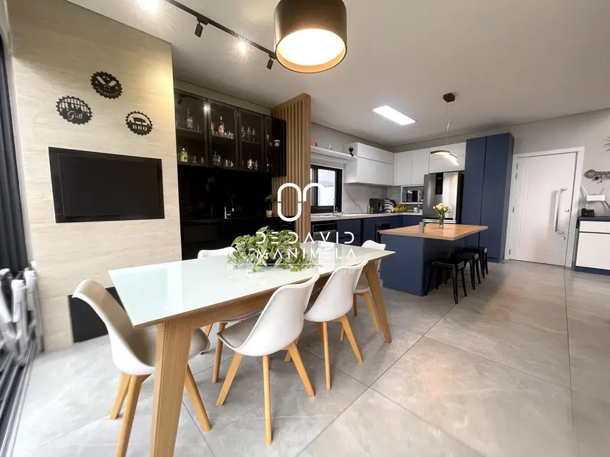 Foto 9 de Casa de Condomínio com 3 quartos à venda, 163m2 em Tomazetti, Santa Maria - RS