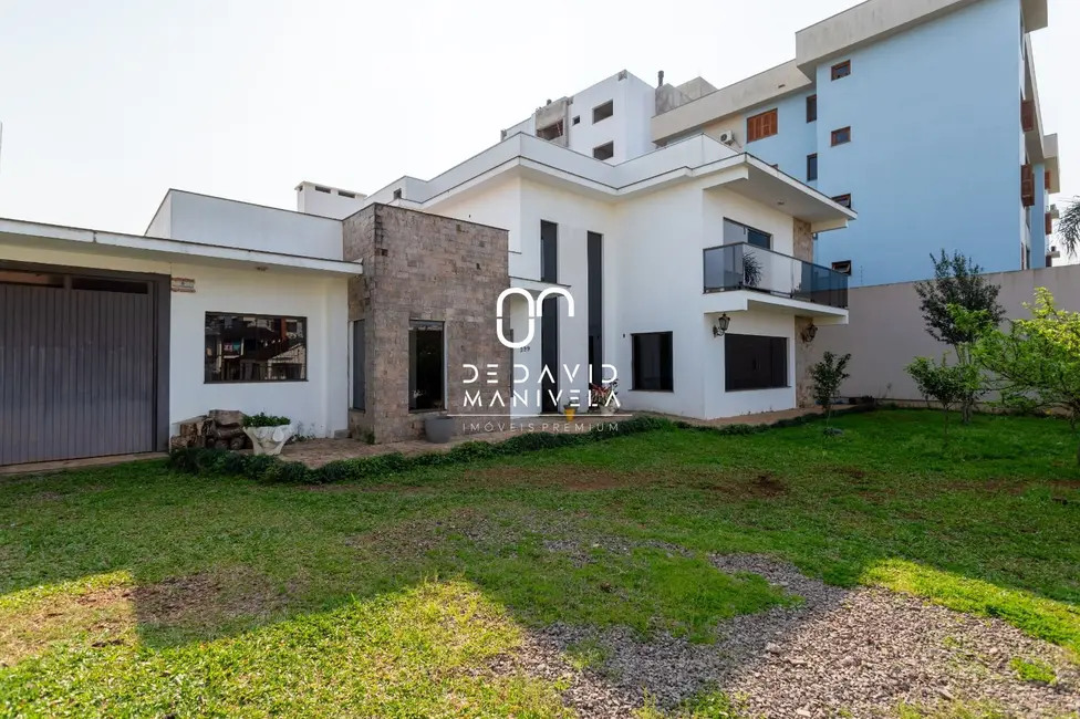 Foto 1 de Casa com 5 quartos para alugar, 469m2 em Camobi, Santa Maria - RS