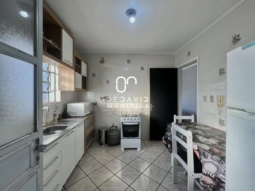 Apartamento com 2 quartos para alugar, 89m2 em Centro, Santa Maria - RS - imagem 6 Foto 6 de Apartamento com 2 quartos para alugar, 89m2 em Centro, Santa Maria - RS