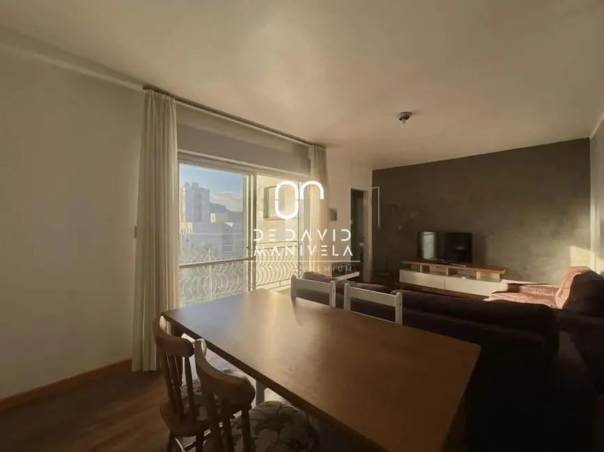 Apartamento com 2 quartos para alugar, 89m2 em Centro, Santa Maria - RS - imagem 3 Foto 3 de Apartamento com 2 quartos para alugar, 89m2 em Centro, Santa Maria - RS