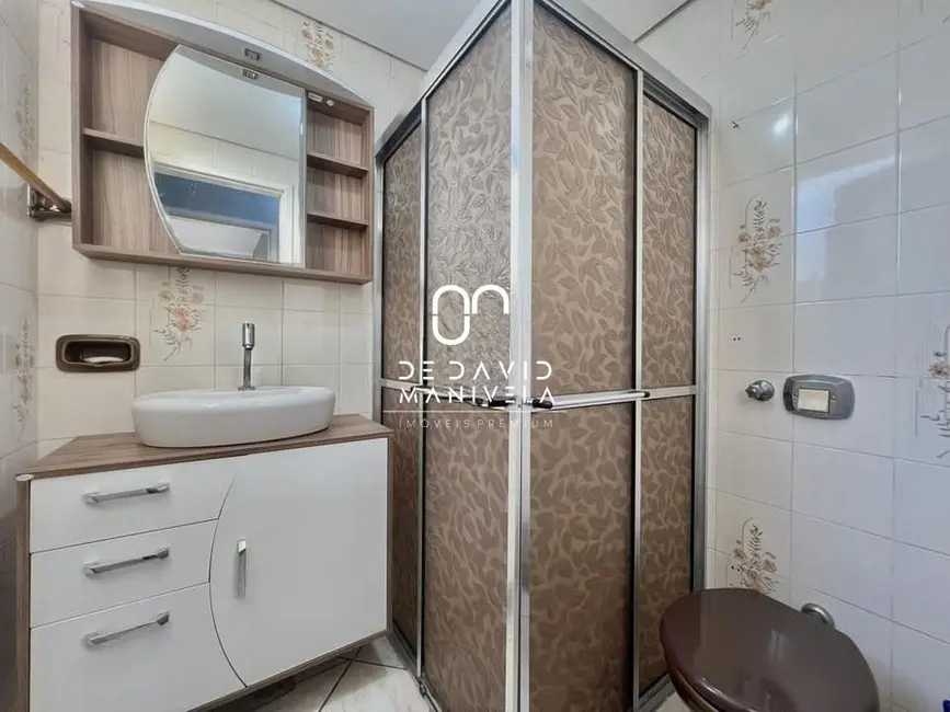 Apartamento com 2 quartos para alugar, 89m2 em Centro, Santa Maria - RS - imagem 5 Foto 5 de Apartamento com 2 quartos para alugar, 89m2 em Centro, Santa Maria - RS