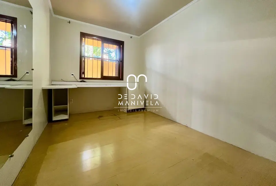 Casa com 3 quartos à venda, 161m2 em Pinheiro Machado, Santa Maria - RS - imagem 7 Foto 7 de Casa com 3 quartos à venda, 161m2 em Pinheiro Machado, Santa Maria - RS