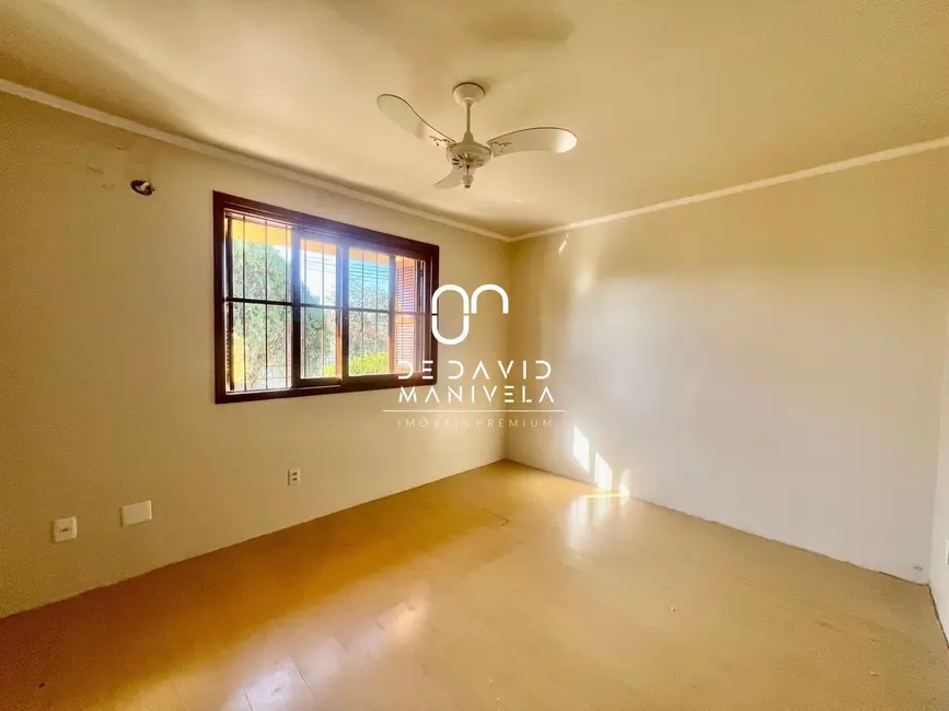 Casa com 3 quartos à venda, 161m2 em Pinheiro Machado, Santa Maria - RS - imagem 4 Foto 4 de Casa com 3 quartos à venda, 161m2 em Pinheiro Machado, Santa Maria - RS