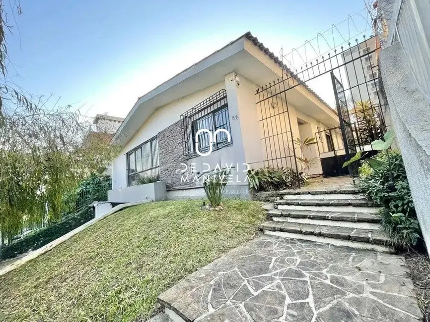 Casa com 4 quartos para alugar, 240m2 em Noal, Santa Maria - RS - imagem 1 Foto 1 de Casa com 4 quartos para alugar, 240m2 em Noal, Santa Maria - RS