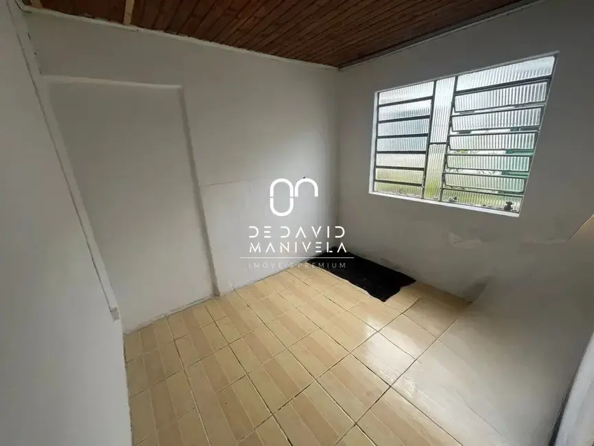 Casa com 2 quartos para alugar, 100m2 em Camobi, Santa Maria - RS - imagem 5 Foto 5 de Casa com 2 quartos para alugar, 100m2 em Camobi, Santa Maria - RS