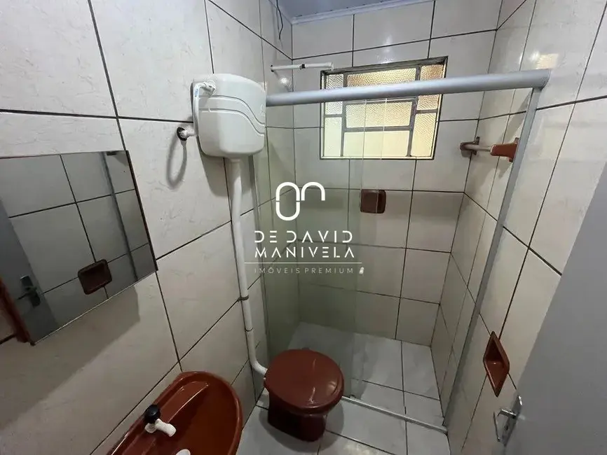 Casa com 2 quartos para alugar, 100m2 em Camobi, Santa Maria - RS - imagem 4 Foto 4 de Casa com 2 quartos para alugar, 100m2 em Camobi, Santa Maria - RS