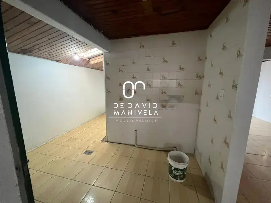 Casa com 2 quartos para alugar, 100m2 em Camobi, Santa Maria - RS - imagem 9 Foto 9 de Casa com 2 quartos para alugar, 100m2 em Camobi, Santa Maria - RS
