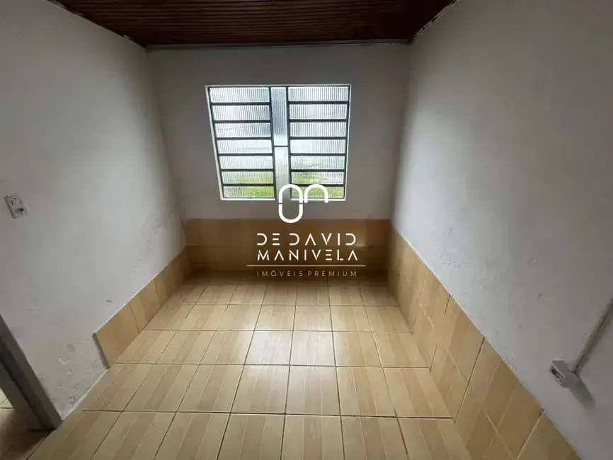 Casa com 2 quartos para alugar, 100m2 em Camobi, Santa Maria - RS - imagem 3 Foto 3 de Casa com 2 quartos para alugar, 100m2 em Camobi, Santa Maria - RS
