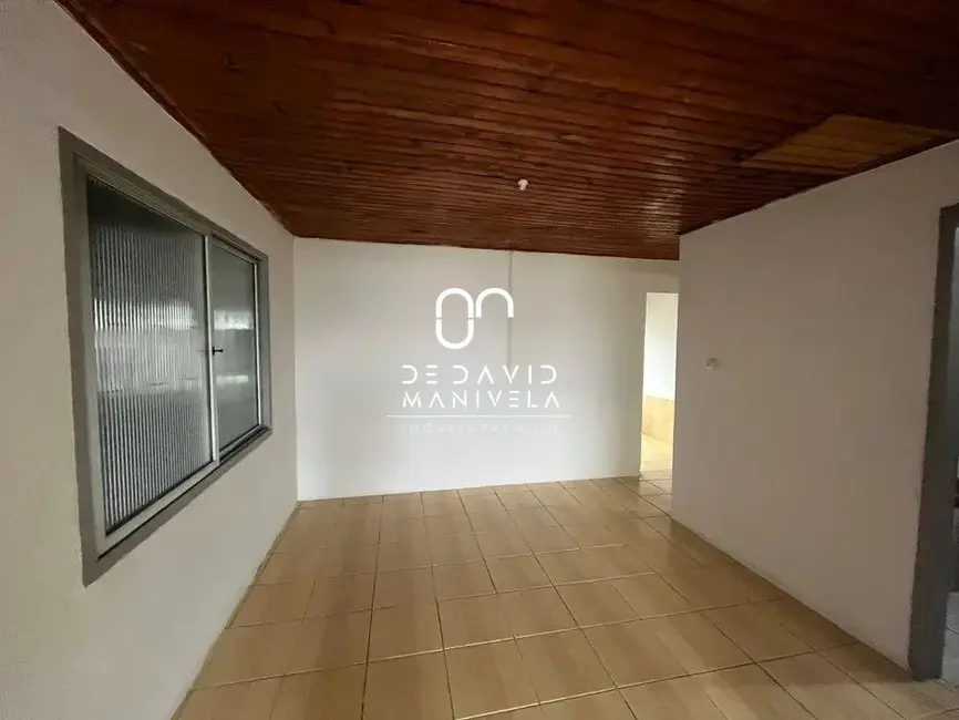 Casa com 2 quartos para alugar, 100m2 em Camobi, Santa Maria - RS - imagem 6 Foto 6 de Casa com 2 quartos para alugar, 100m2 em Camobi, Santa Maria - RS