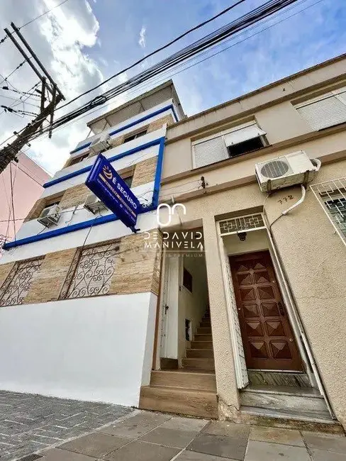 Sala Comercial com 1 quarto para alugar, 12m2 em Nossa Senhora de Fátima, Santa Maria - RS - imagem 1 Foto 1 de Sala Comercial com 1 quarto para alugar, 12m2 em Nossa Senhora de Fátima, Santa Maria - RS