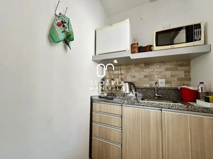 Sala Comercial com 1 quarto para alugar, 12m2 em Nossa Senhora de Fátima, Santa Maria - RS - imagem 4 Foto 4 de Sala Comercial com 1 quarto para alugar, 12m2 em Nossa Senhora de Fátima, Santa Maria - RS