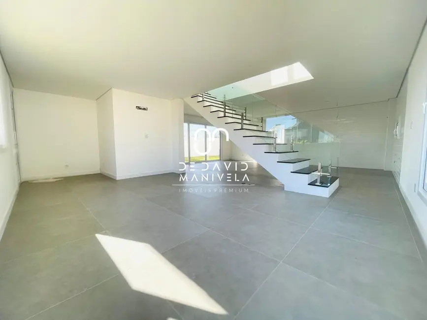 Foto 4 de Casa de Condomínio com 4 quartos à venda, 227m2 em Camobi, Santa Maria - RS