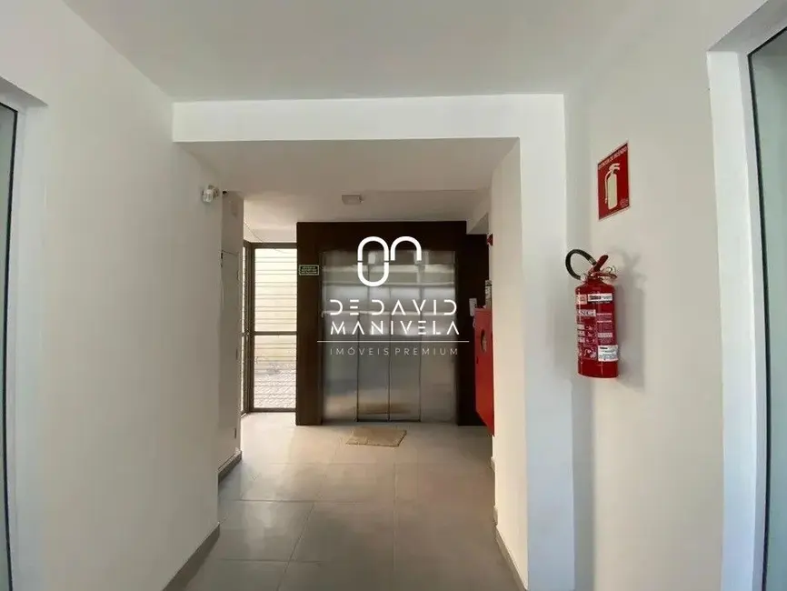 Prédio Inteiro com 13 quartos para alugar, 740m2 em Centro, Santa Maria - RS - imagem 4 Foto 4 de Prédio Inteiro com 13 quartos para alugar, 740m2 em Centro, Santa Maria - RS