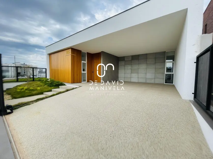 Foto 1 de Casa com 3 quartos à venda, 200m2 em São José, Santa Maria - RS