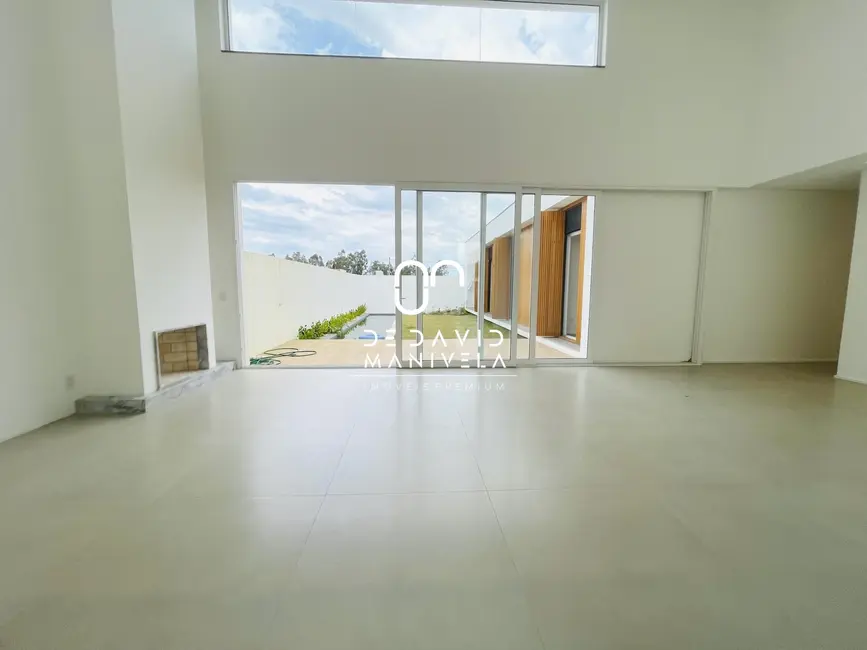 Casa com 3 quartos à venda, 200m2 em São José, Santa Maria - RS - imagem 7 Foto 7 de Casa com 3 quartos à venda, 200m2 em São José, Santa Maria - RS