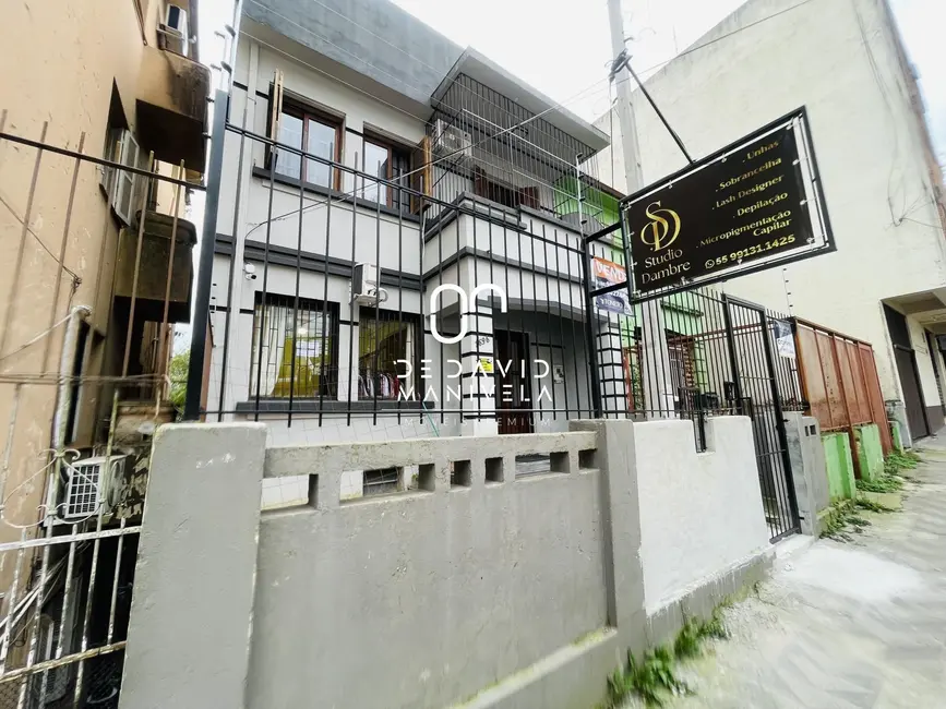 Casa com 2 quartos à venda, 192m2 em Centro, Santa Maria - RS - imagem 1 Foto 1 de Casa com 2 quartos à venda, 192m2 em Centro, Santa Maria - RS