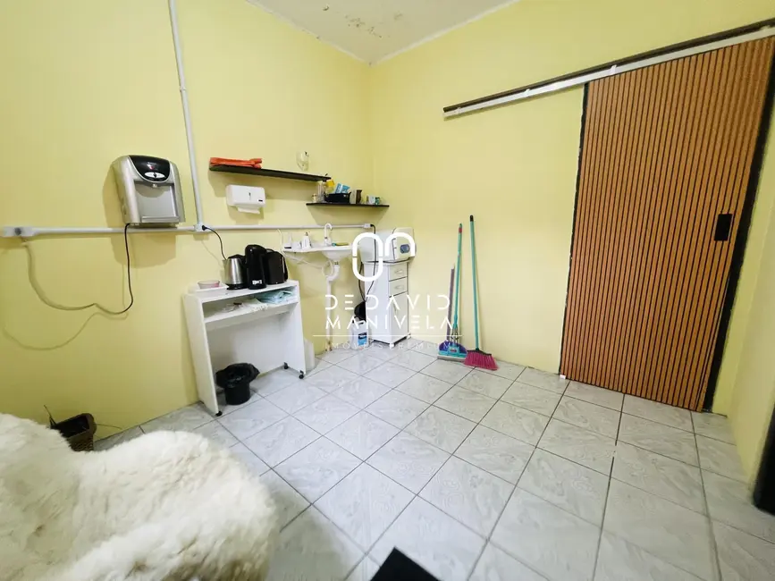 Casa com 2 quartos à venda, 192m2 em Centro, Santa Maria - RS - imagem 7 Foto 7 de Casa com 2 quartos à venda, 192m2 em Centro, Santa Maria - RS