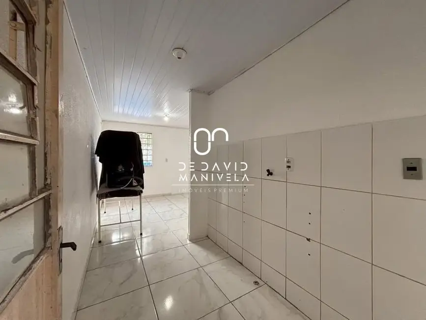 Casa com 3 quartos para alugar, 110m2 em Diácono João Luiz Pozzobon, Santa Maria - RS - imagem 4 Foto 4 de Casa com 3 quartos para alugar, 110m2 em Diácono João Luiz Pozzobon, Santa Maria - RS