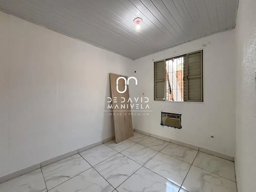 Casa com 3 quartos para alugar, 110m2 em Diácono João Luiz Pozzobon, Santa Maria - RS - imagem 9 Foto 9 de Casa com 3 quartos para alugar, 110m2 em Diácono João Luiz Pozzobon, Santa Maria - RS