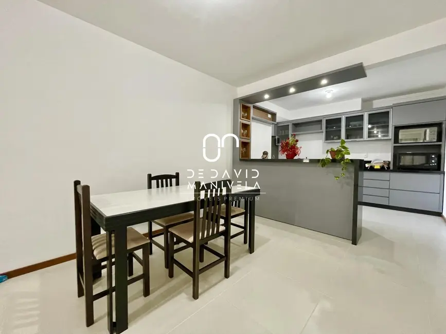 Foto 6 de Apartamento com 3 quartos à venda, 116m2 em Camobi, Santa Maria - RS