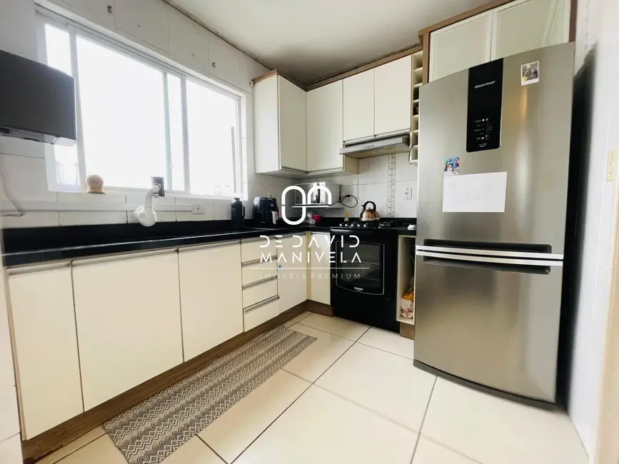 Apartamento com 3 quartos para alugar, 139m2 em Nossa Senhora do Rosário, Santa Maria - RS - imagem 7 Foto 7 de Apartamento com 3 quartos para alugar, 139m2 em Nossa Senhora do Rosário, Santa Maria - RS