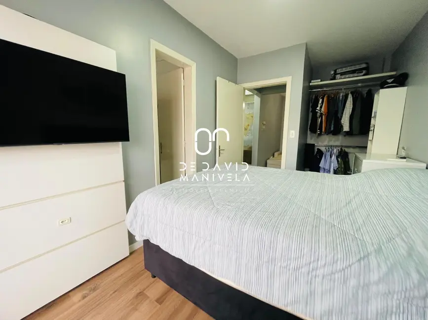 Apartamento com 3 quartos para alugar, 139m2 em Nossa Senhora do Rosário, Santa Maria - RS - imagem 9 Foto 9 de Apartamento com 3 quartos para alugar, 139m2 em Nossa Senhora do Rosário, Santa Maria - RS