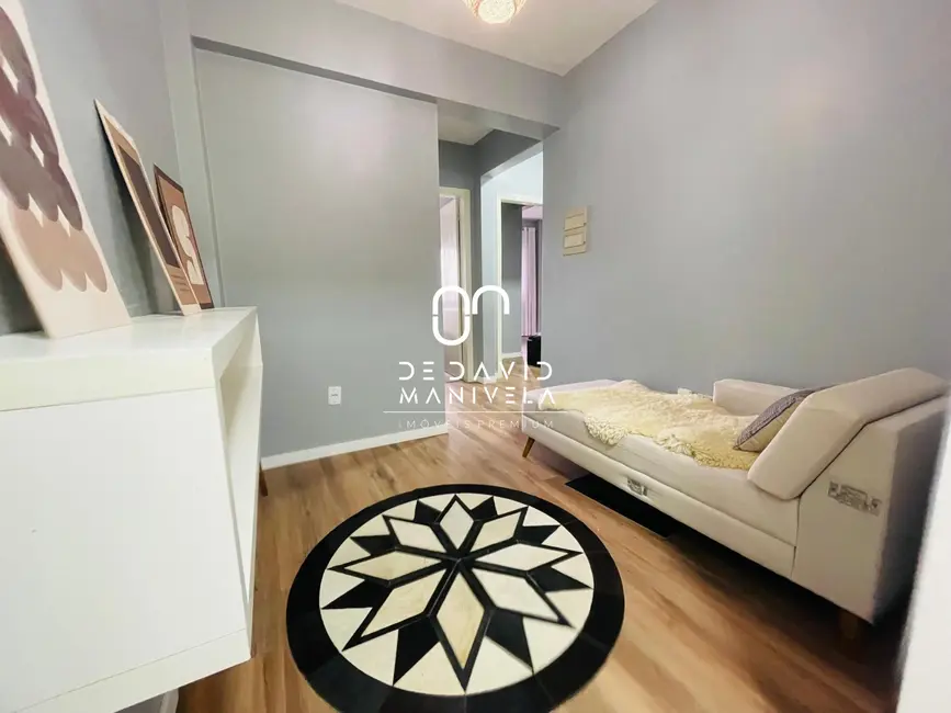 Apartamento com 3 quartos para alugar, 139m2 em Nossa Senhora do Rosário, Santa Maria - RS - imagem 3 Foto 3 de Apartamento com 3 quartos para alugar, 139m2 em Nossa Senhora do Rosário, Santa Maria - RS